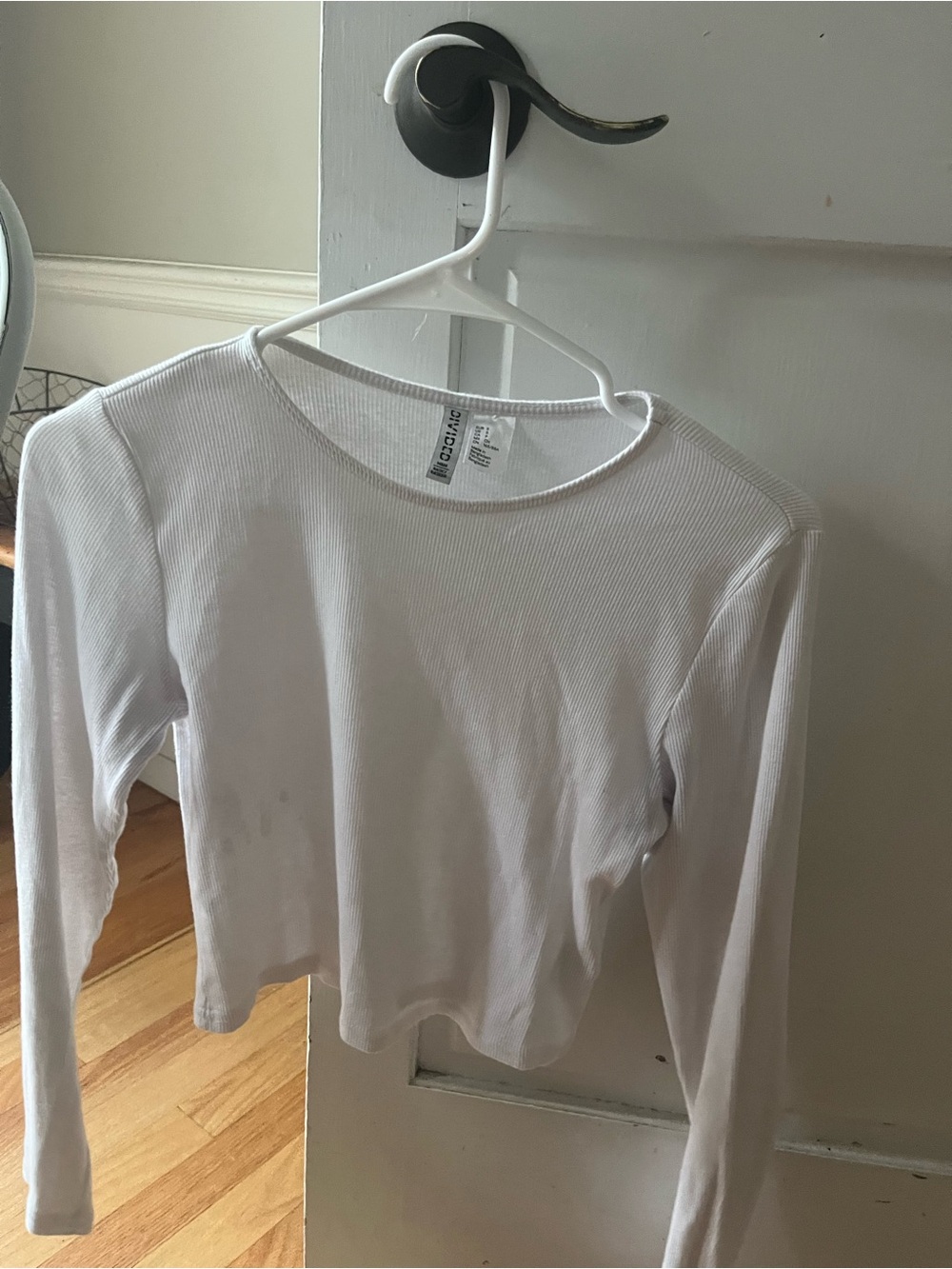 Divided White Ribbed Long-Sleeve Crop Tee